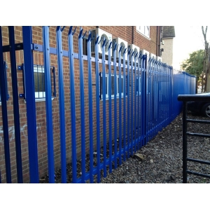 Powder coated palisade fence